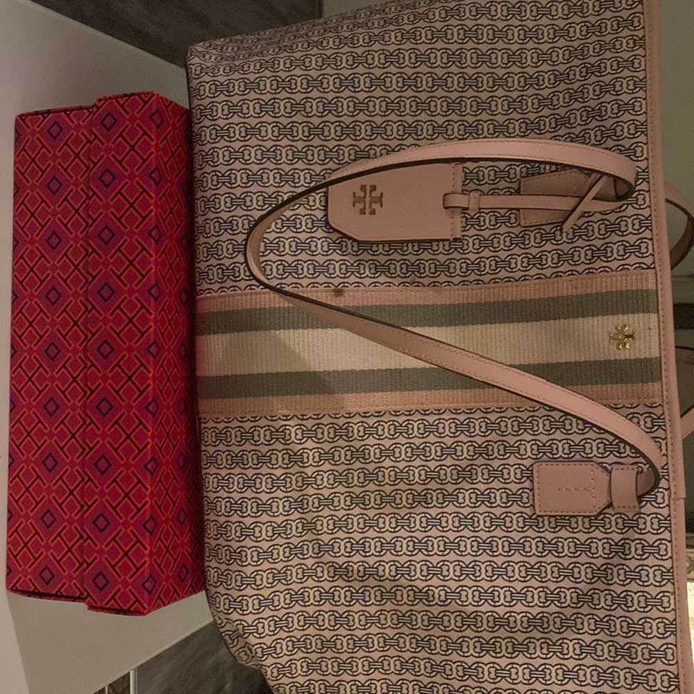 Tory Burch Gemini Link Tote Bag